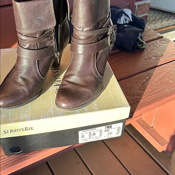 St. John's Bay Black Ankle Boots with Ruched Detail and Rounded Toe - Picture 2 of 6